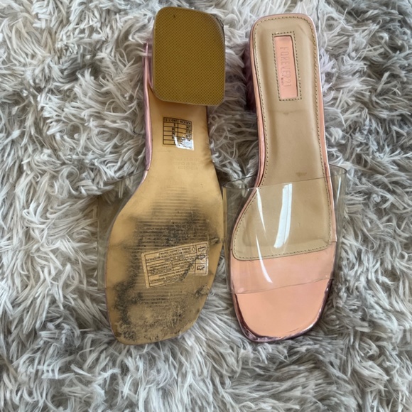 Metallic pink shoes - Picture 2 of 3